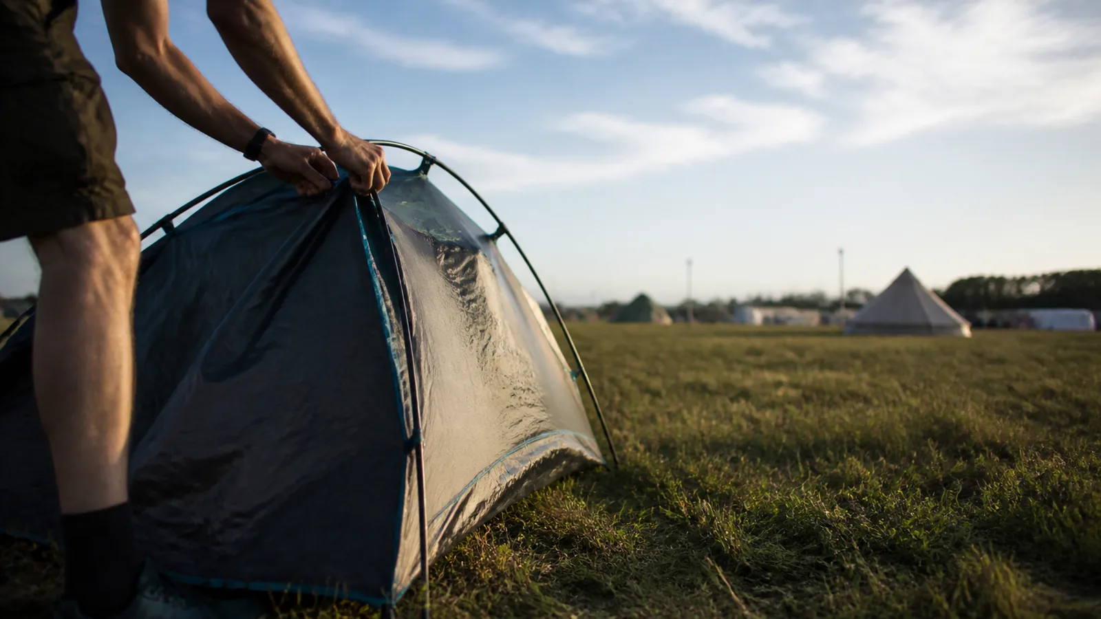 découvrez le concept de tourisme des festivals dans notre article explicatif. apprenez comment cet émergent secteur attire des voyageurs en quête de culture, d'ambiance festive et d'expériences uniques à travers le monde.