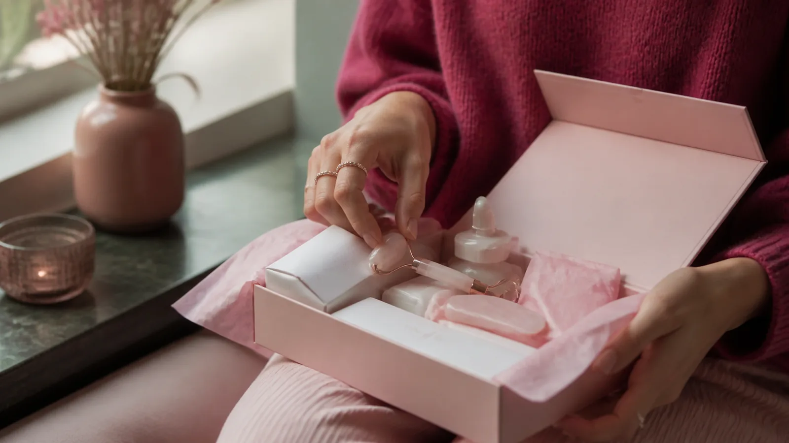 découvrez ce qu'est une beauty box, une boîte surprise remplie de produits de beauté soigneusement sélectionnés. idéale pour les passionnés de cosmétiques, elle permet d'explorer de nouvelles marques et tendances tout en se faisant plaisir.
