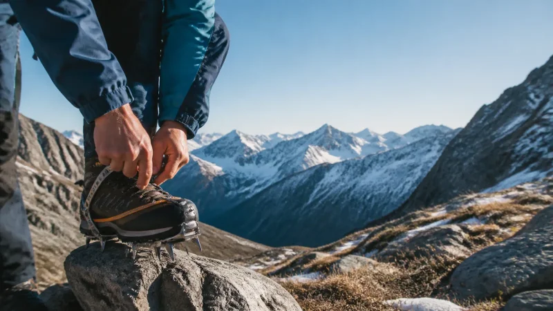 découvrez le tourisme en haute montagne : une définition complète qui explore ses caractéristiques, ses activités et ses attraits. plongez dans l'univers des paysages alpins et des aventures en altitude.