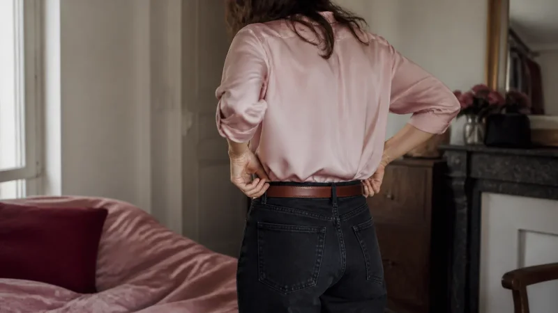 découvrez la définition du style casual chic: un mix élégant et décontracté. conseils, pièces clés et astuces pour adopter ce look polyvalent au quotidien.